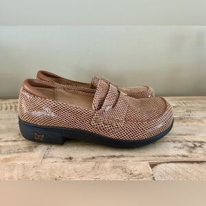 Women’s Alegria Taylor Pro Penny Loafers, size 41